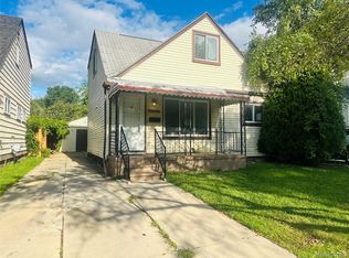 24272 Lauren Ave, Warren, MI 48089