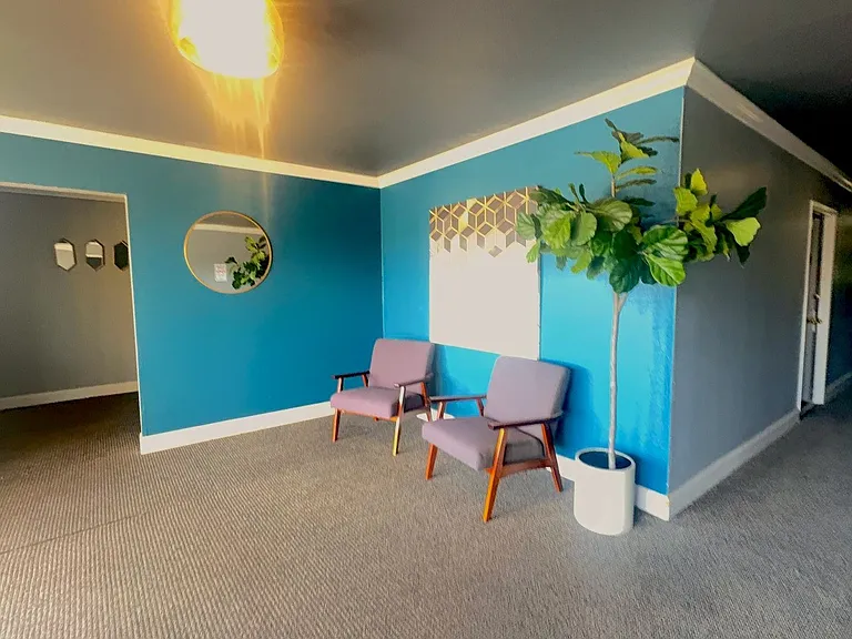 351 Lester Ave — Photo 8