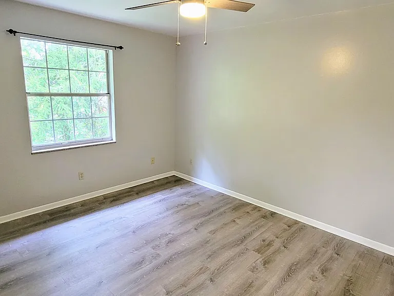5 Eleven Estates Dr — Photo 12