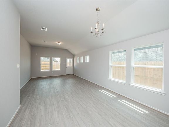 4th image of 21246 Catalina Palm Dr