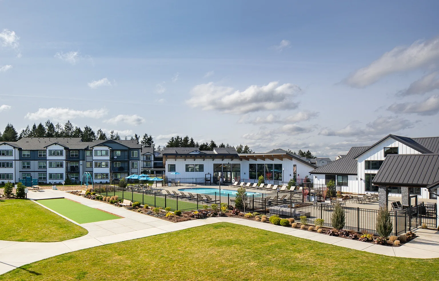 Glacier Run Apartments — Photo 1