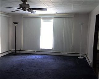 5th image of 17946 Locust St