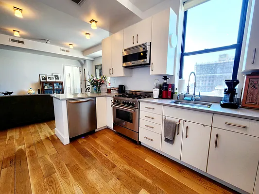 Rented by Ideal Properties Group | media 6