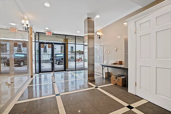 Rented by Crifasi Real Estate | media 14