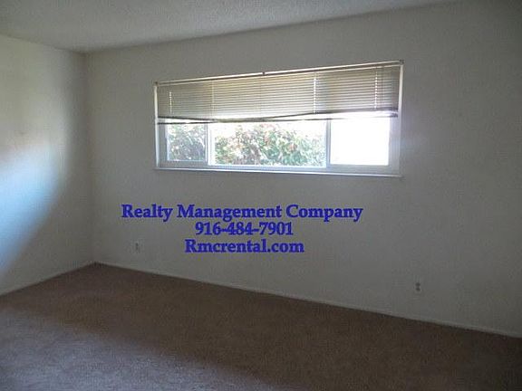 5th image of 2316 Villanova Cir APT 3