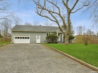 885 Skunk Ln, Cutchogue, NY 11935
