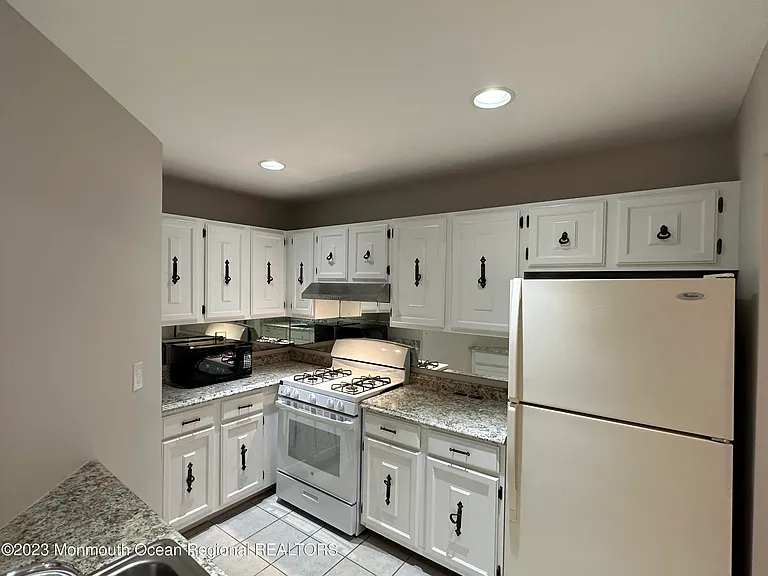 143 Tanglewood Pl — Photo 9