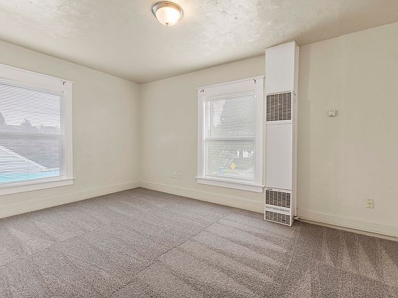 3rd image of 5420 S L St #3