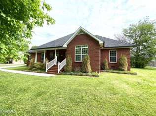 1031 River Bend Dr, Cookeville, TN 38506