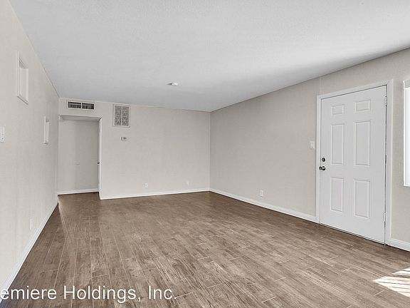 5th image of 2205 Sunrise Ave Unit 16