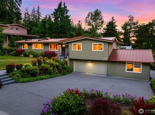 15734 SE 26th St, Bellevue, WA 98008