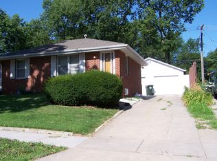 2817 S 11th St, Lincoln, NE 68502