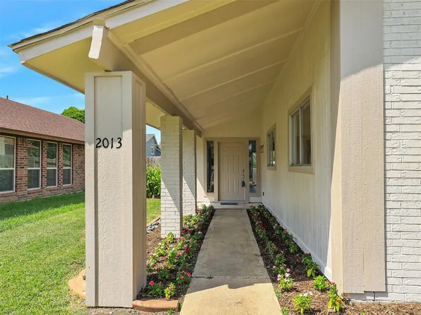 2013 E Collins Blvd, Richardson, TX 75081