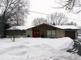 2029 Belmont Blvd, Rockford, IL 61103