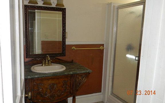 4th image of 209 Hicksford Ave