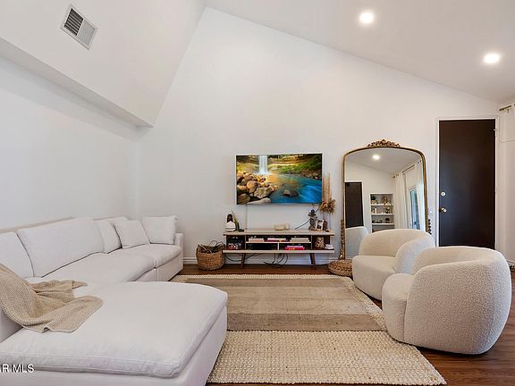3rd image of 31535 Lindero Canyon Rd Unit 4