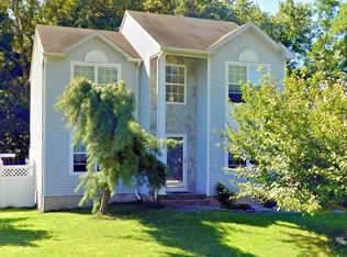 11 Silverbrooke Cir, Howell, NJ 07731