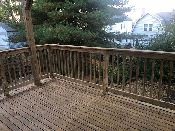3rd image of 2844 Victoria Ave Floor 1
