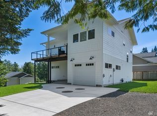 7254 E Grandview St, Pt Orchard, WA 98366