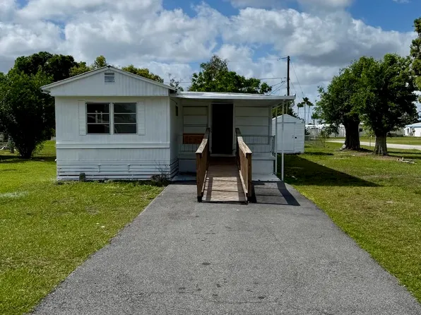 1219 W Hall St, Avon Park, FL 33825
