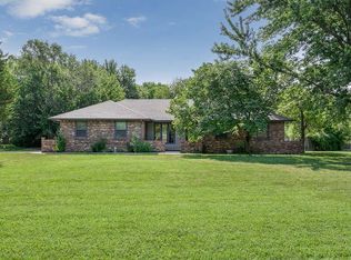 1506 N Milton Dr, Derby, KS 67037