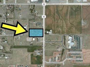 801 N Cemetery Rd, Yukon, OK 73099