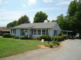 302 Faulkner St, Clover, SC 29710