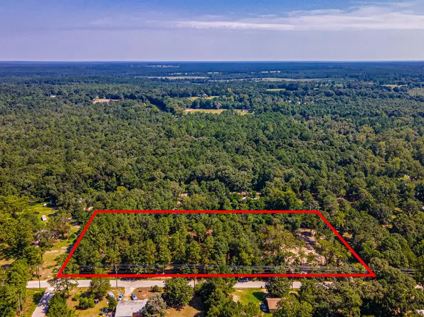 2 Villacrest Dr, Crestview, FL 32539