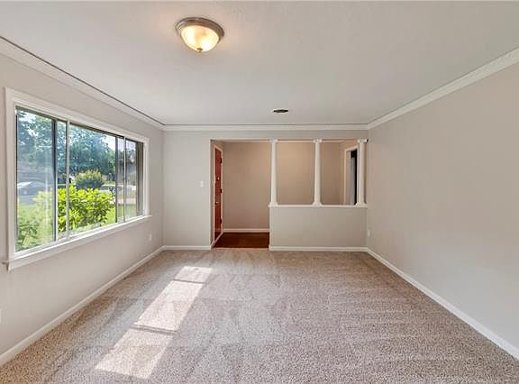 4th image of 6920 Chippendale Dr