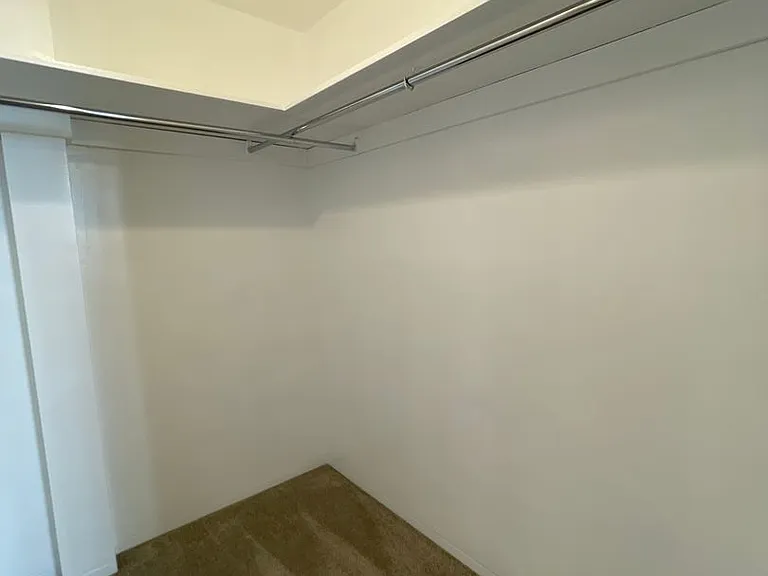 Executive Apartments — Photo 17