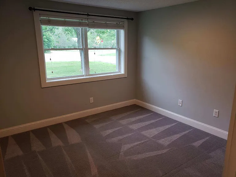 2 Memorial Dr — Photo 9