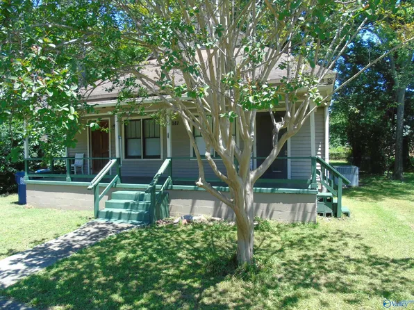 517 Oshaughnessy Ave NE, Huntsville, AL 35801