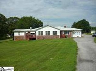 5870 Moorefield Mem Hwy, Liberty, SC 29657