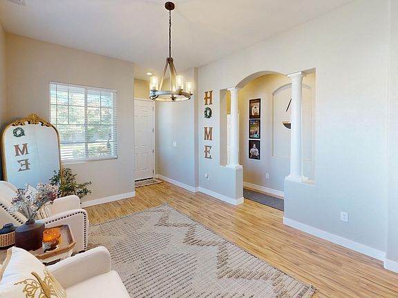5th image of 7495 Lorna Ln