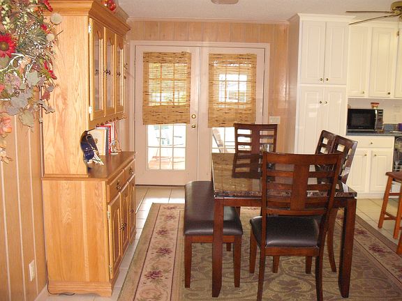 Dining/Kitchen