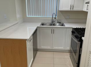 214 N Louise St APT 16, Glendale, CA 91206