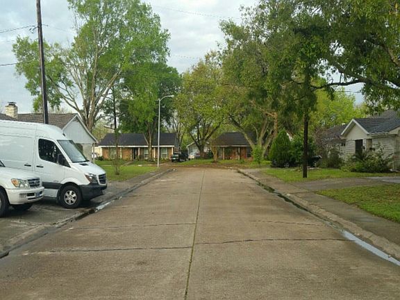 4th image of 11702 N Kathy Ave