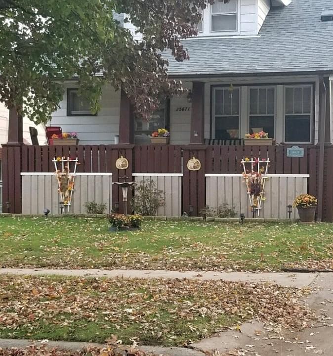 1st image of 25621 Powers Ave