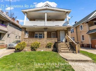 825 Alhambra Rd #2, Cleveland, OH 44110
