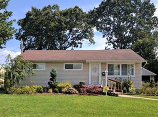 783 Herman Ave, Franklin Square, NY 11010