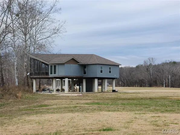 2358 Brown Rd, Van Buren, MO 63965