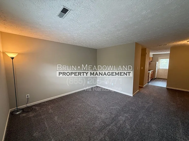 8719 Gleason Dr #C — Photo 5