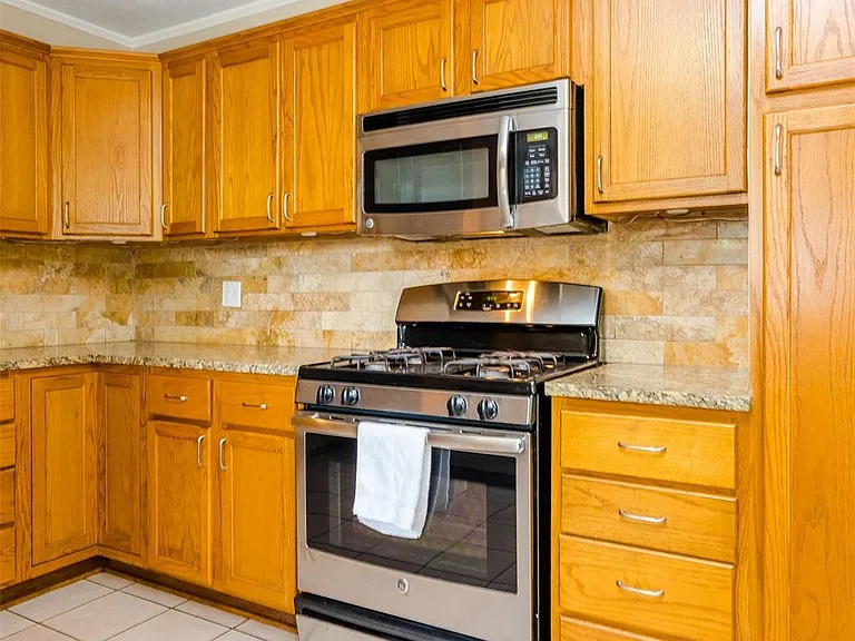 3406 Hastings Dr — Photo 12