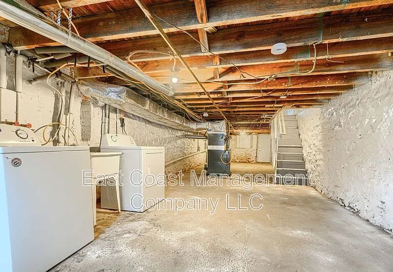 1530 N Rosedale St — Photo 23