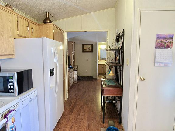 5th image of 13336 E 52nd St