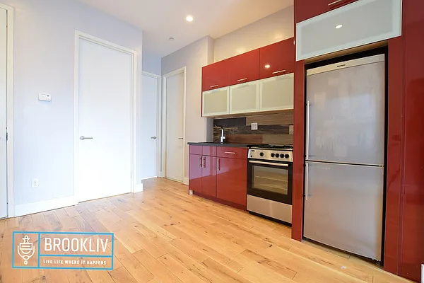 Rented by null | media 12