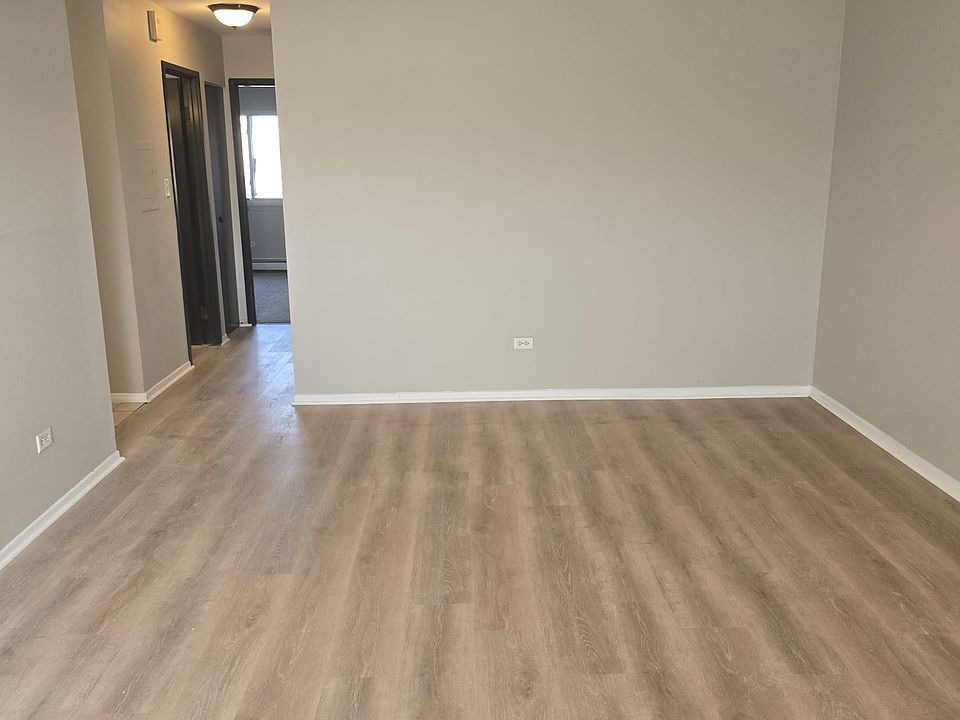1st image of 2370 Discovery Dr APT E