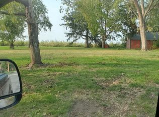 210 E 4th St, Mechanicsville, IA 52306