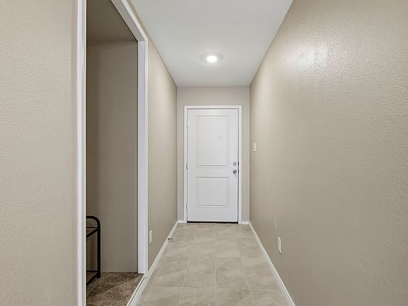 5th image of 2901 Questa St