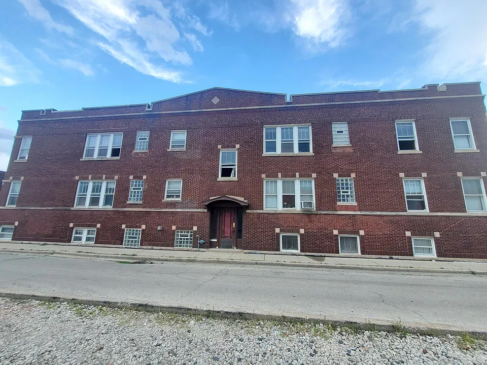1600 S 51st Ave #2R